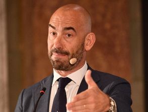 Bassetti usato per una truffa online con l'AI sulla 