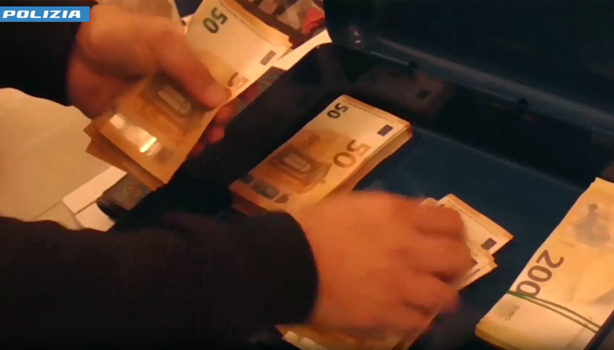 contanti operazione polizia
