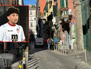 Bruno Petrone accoltellato in centro a Napoli, due minorenni si consegnano per l'aggressione al calciatore