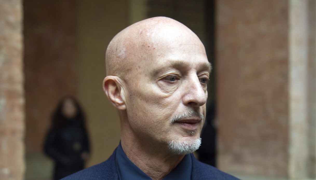 Garlasco, il video di Andrea Sempio che ride con l'avvocato Liborio ...