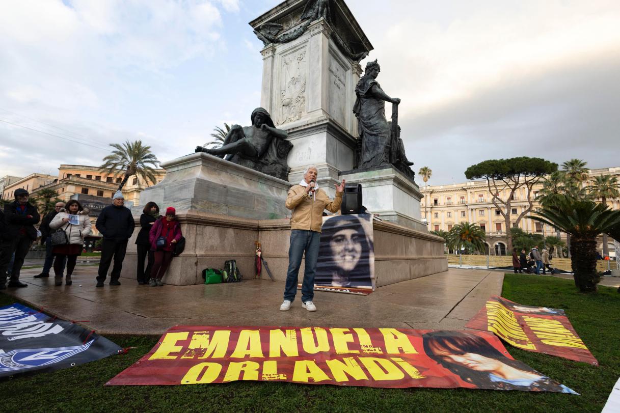 Pietro Orlandi in un sit-in per chiedere verit&agrave; sul caso della scomparsa di Emanuela