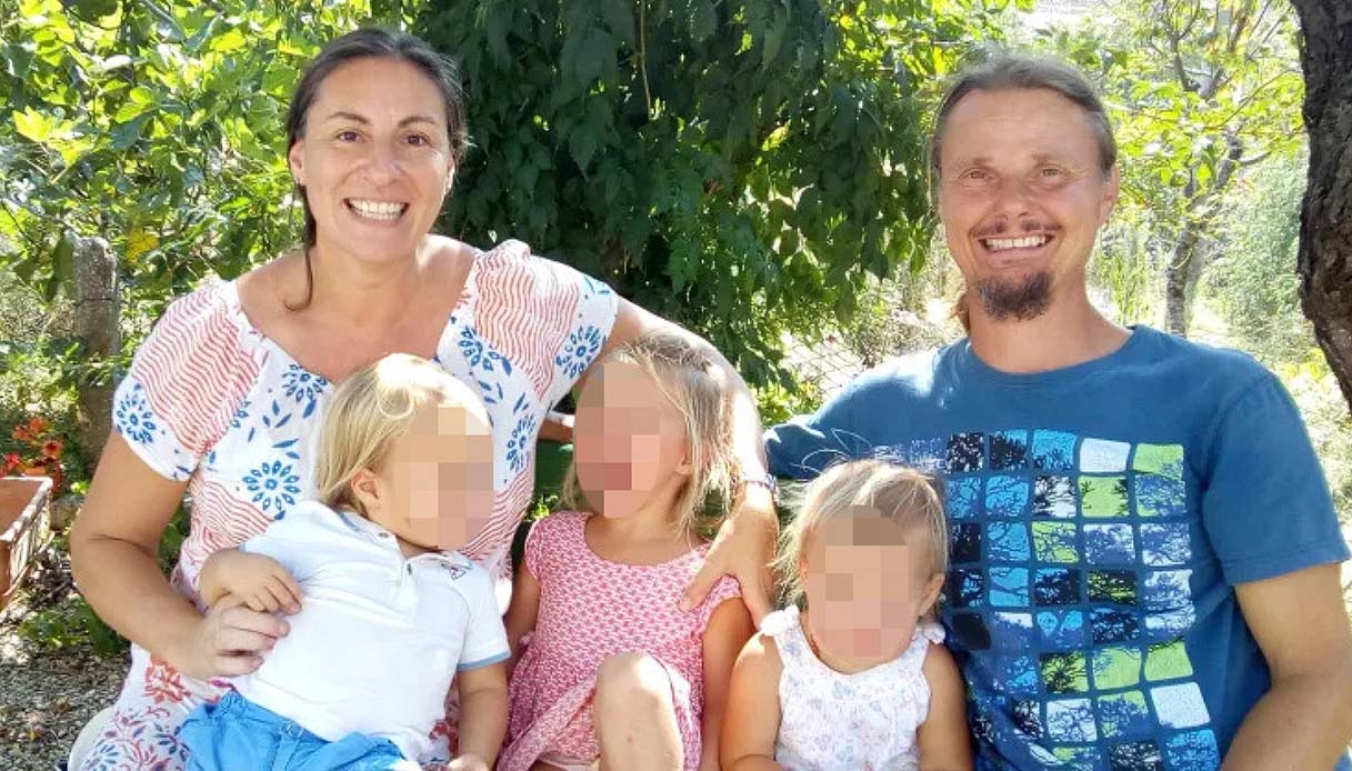 famiglia nel bosco armando carusi offre la casa per tre mesi il sindaco spiega cosa pu242 succedere dopo