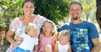 famiglia nel bosco genitori