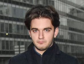 Figlio di La Russa offre 25 mila euro alla ragazza che l'ha denunciato per revenge porn, lei li rifiuta