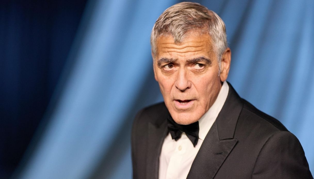 https://wips.plug.it/cips/notizie.virgilio.it/cms/2025/12/george-clooney.jpg