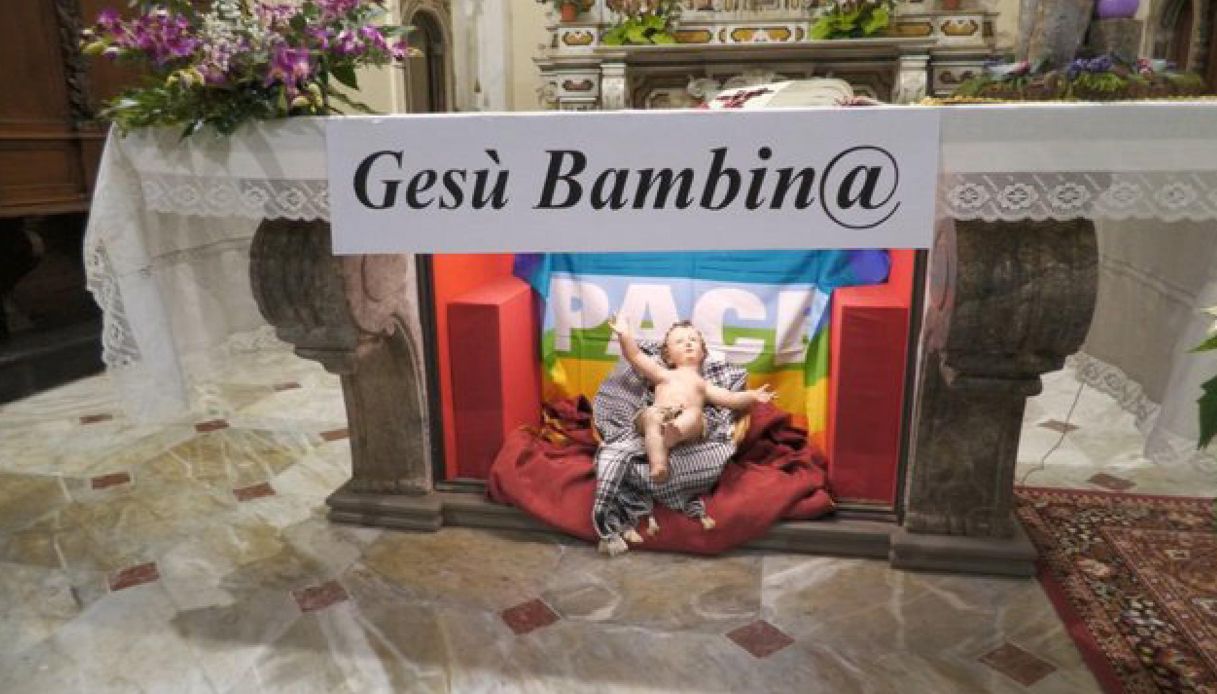 https://wips.plug.it/cips/notizie.virgilio.it/cms/2025/12/gesu-bambina-presepe-capocastello-a-mercogliano-avellino.jpg
