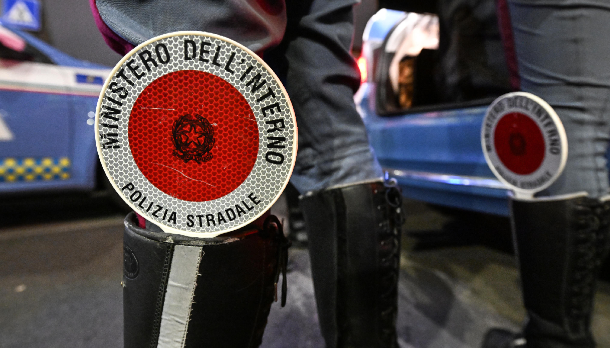 Neonata morta sull&rsquo;A5 a Volpiano, caccia ai due conducenti che sono scappati senza prestare soccorso