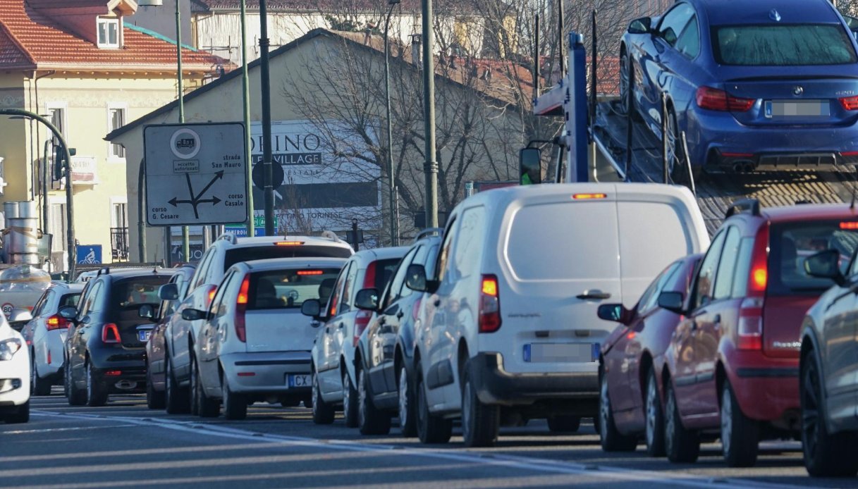 Ue fa retromarcia sui motori termici