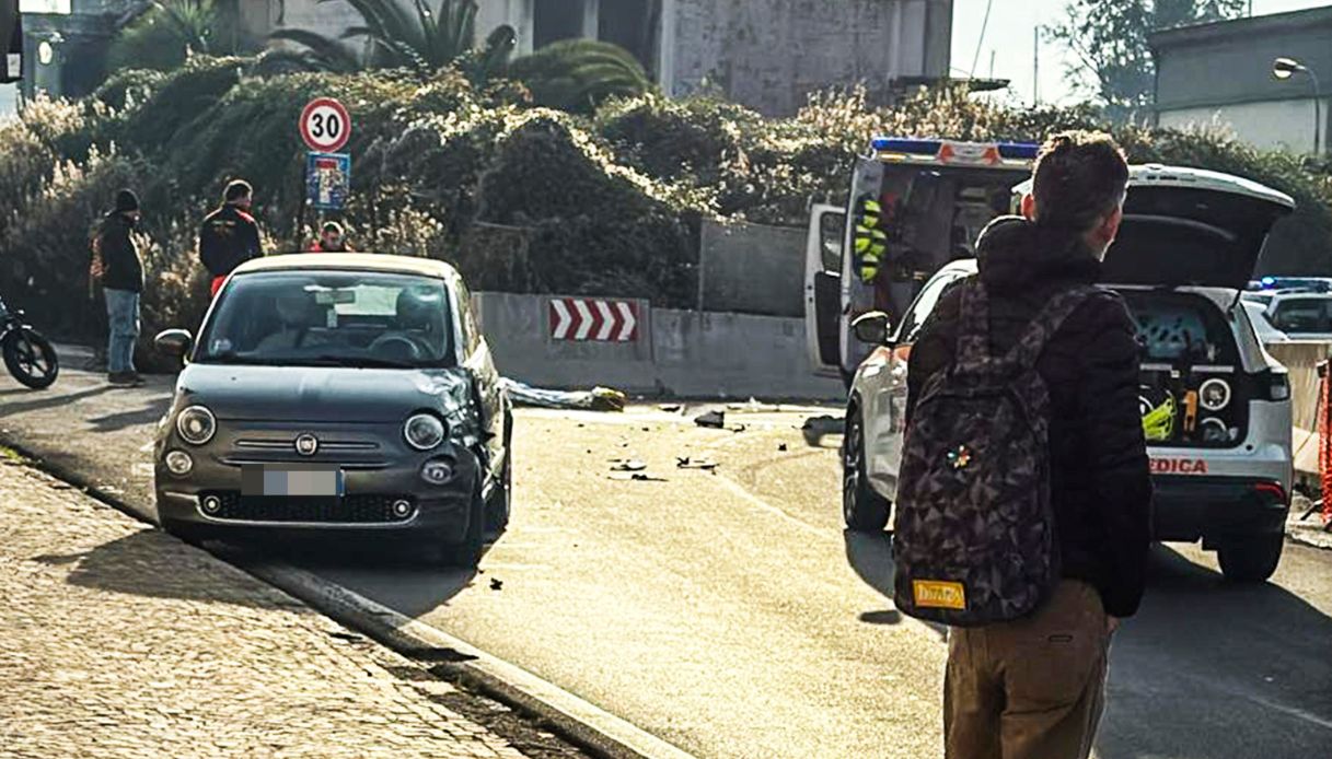 ragazzo morto incidente Arco Felice Napoli scooter scuola