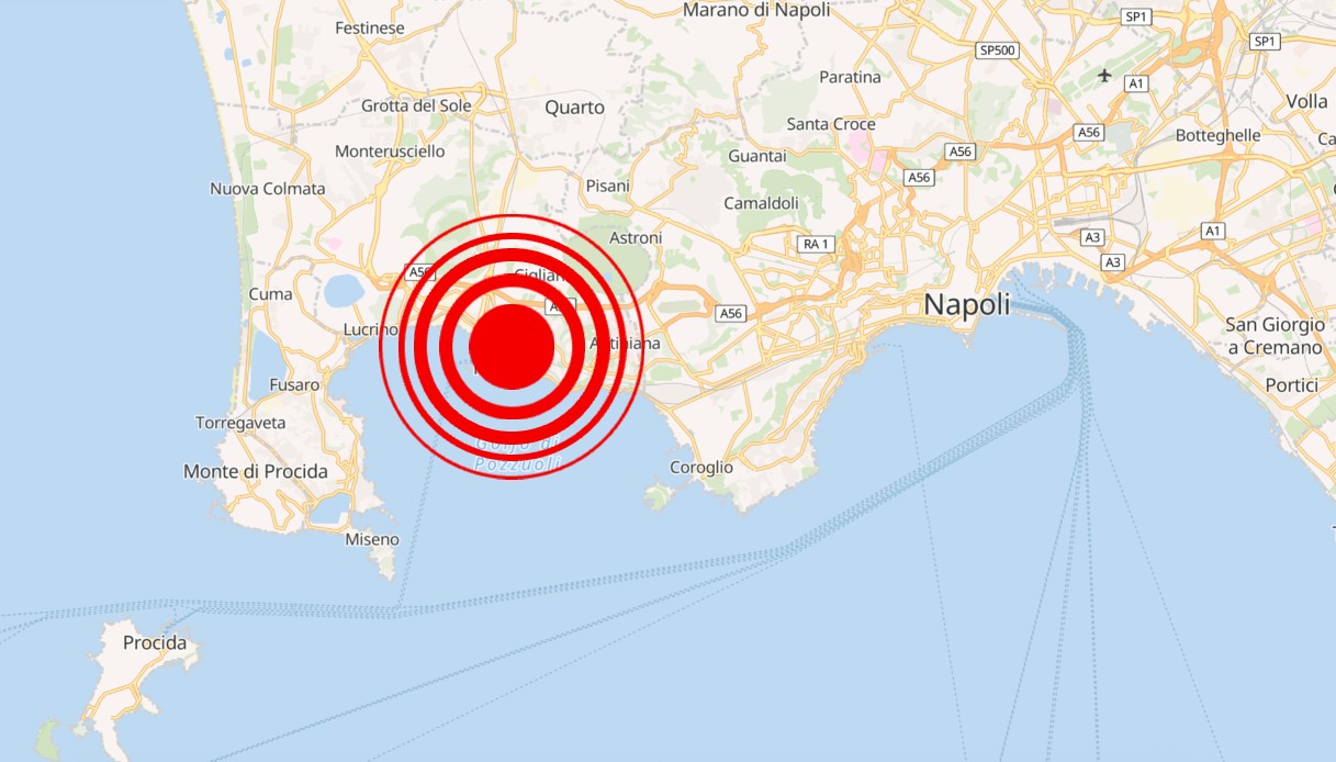 Terremoto ai Campi Flegrei alle ore 6, avvertito un boato nella provincia di Napoli: magnitudo 2.3 Terremoto ai Campi Flegrei alle ore 6, avvertito un boato nella provincia di Napoli: magnitudo 2.3