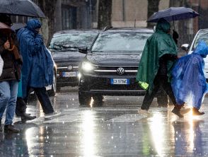 Allerta gialla in Sicilia, Calabria e Sardegna per forte perturbazione: lunedì 19 gennaio scuole chiuse