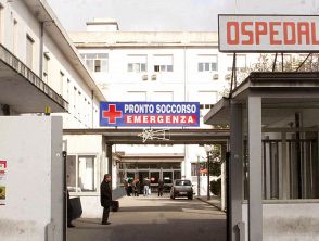 Bimba di 2 anni morta soffocata da un wurstel a Vibo Valentia, era arrivata in ospedale in arresto cardiaco