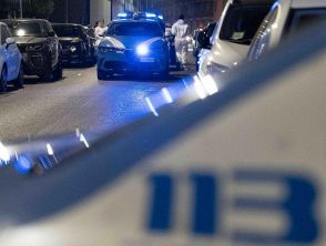 Carlo Luigi Montalbetti morto in casa a Milano, indagata la moglie: 5 giorni prima lui aveva chiamato il 112