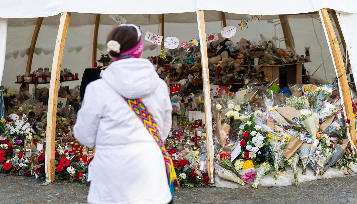 crans montana rinuncia alla prescrizione per moretti e comune che risarciranno le vittime della strage da Virgilio.it crans montana rinuncia alla prescrizione per moretti e comune che risarciranno le vittime della strage