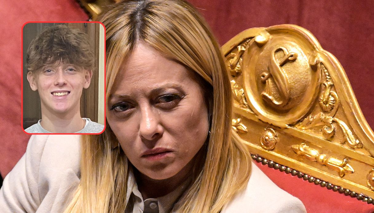 https://wips.plug.it/cips/notizie.virgilio.it/cms/2026/01/crans-montana-premier-giorgia-meloni-chiama-la-mamma-di-giovanni-tamburi-in-lacrime-dopo-la-tragedia.jpg