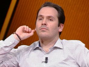 Tutti contro Andrea Sempio a Quarto Grado, le sue risposte su alibi, computer, unghie e impronta a casa Poggi