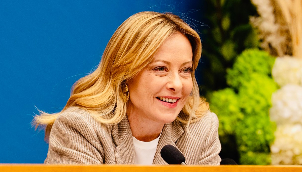 https://wips.plug.it/cips/notizie.virgilio.it/cms/2026/01/giorgia-meloni-accordo-mercosur.jpg