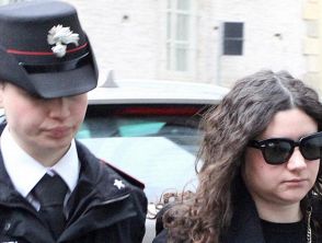 Neonati morti, Chiara Petrolini in lacrime dopo il ritrovamento: le parole del cugino e il legame con la nonna