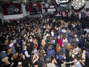 Discoteca Piper Club di Roma chiusa dopo la strage di Crans-Montana, sequestro cautelativo dopo controlli