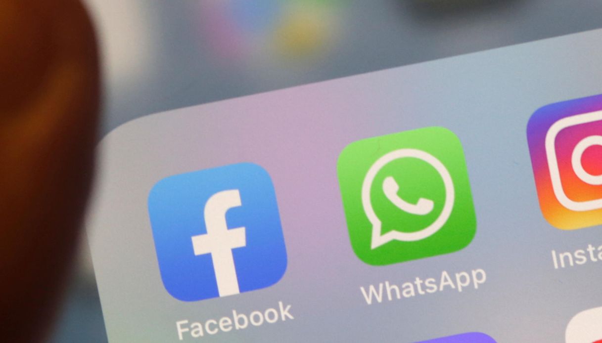 WhatsApp sarà a pagamento oppure con la pubblicità, quanto può costare l WhatsApp sarà a pagamento oppure con la pubblicità, quanto può costare l