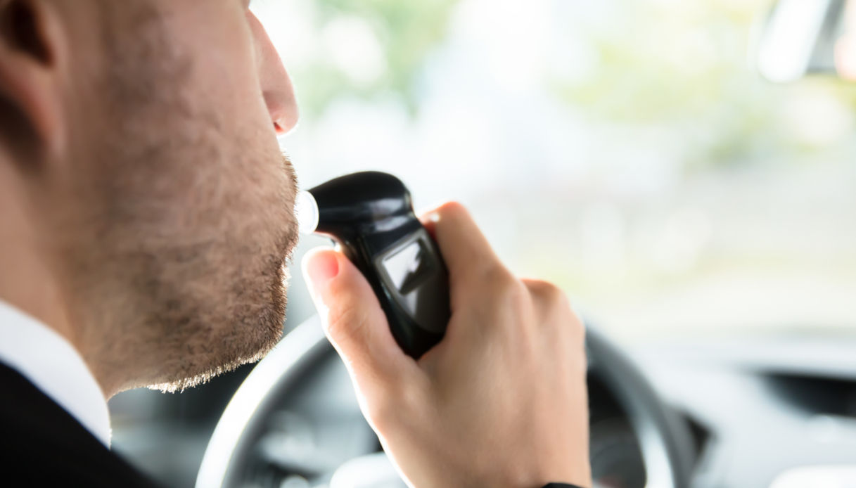 alcolock obbligatorio per chi viene sorpreso a guidare in stato di ebbrezza l installazione costa 2 mila euro da Virgilio.it alcolock obbligatorio per chi viene sorpreso a guidare in stato di ebbrezza l installazione costa 2 mila euro
