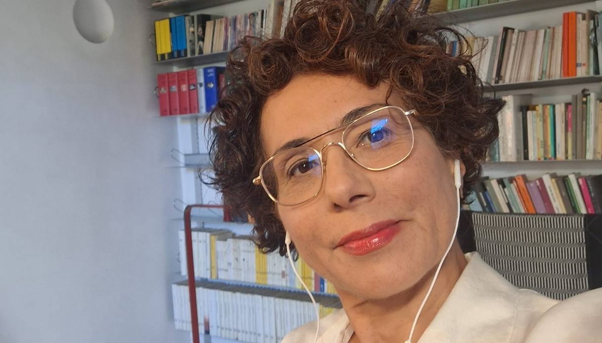 Morta Angela Azzaro, giornalista e attivista volto noto dei talk show politici: aveva 59 anni