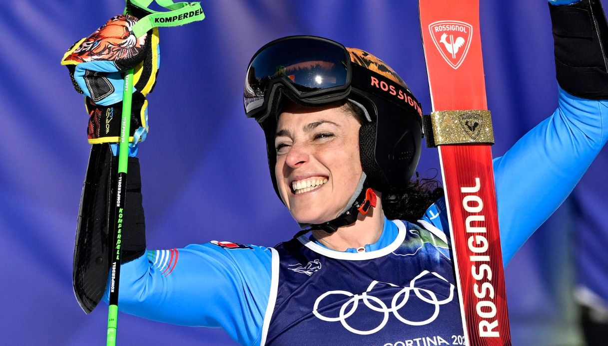 Federica Brignone vince la seconda medaglia d’oro alle Olimpiadi: i complimenti di Meloni e Schlein