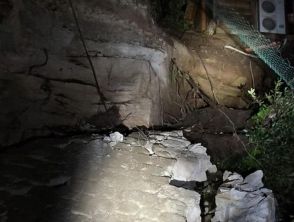 Crollo del muro di contenimento sulla palazzina a Formello vicino Roma, un morto e due feriti per il maltempo