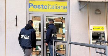 direttrice-poste-italiane-trapani-truffa-clienti