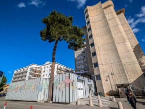 Donna accoltellata in strada a Palermo in via Libertà, grave dopo l'aggressione all'uscita dal parrucchiere