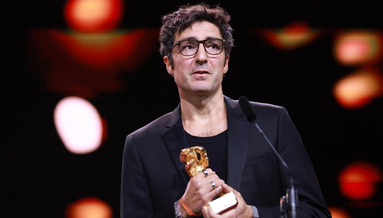 https://wips.plug.it/cips/notizie.virgilio.it/cms/2026/02/festival-cinema-berlino-2026-orso-d-oro.jpg