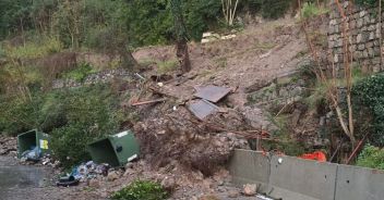 frana statale 163 Amalfitana Fuenti Vietri sul Mare Cetara