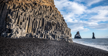reynisfjara-islanda-spiaggia-nera
