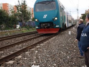 Sabotaggi ai treni, 20enne arrestato a Castel San Pietro e accusato di attentato alla sicurezza dei trasporti