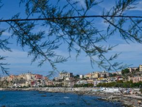 Terremoto ai campi Flegrei, forte scossa avvertita anche a Napoli: paura tra la popolazione