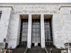 Allarme bomba Tribunale di Milano, scoperto da dove sono partite le chiamate: 3 scarcerati per stop a udienze