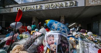 Bimbo cuore bruciato