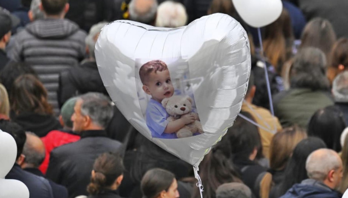 Bimbo col cuore bruciato, nonna di Domenico accusa i medici di omicidio colposo e attacca: "Devono pagare"