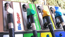 Crisi del carburante, dopo il decalogo Ue spunta un nuovo richiamo all'austerity su benzina e diesel
