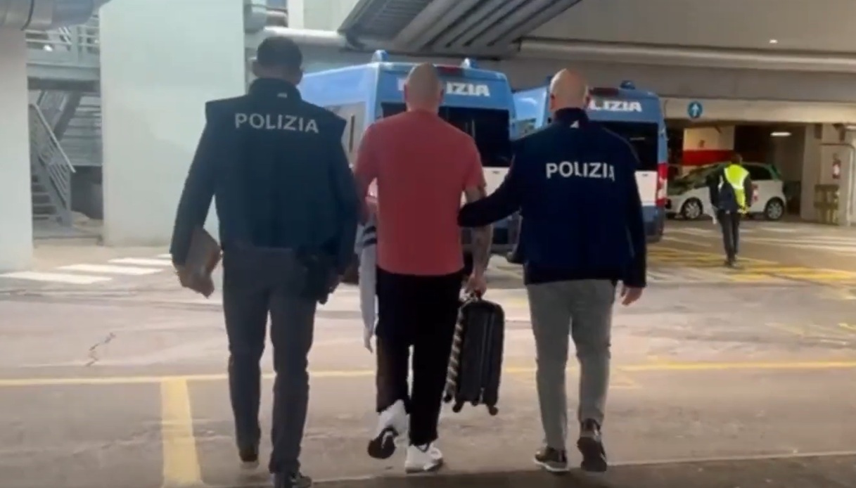 Arrestato il latitante camorrista Carlo Petrillo in fuga da 8 anni, la cattura negli Usa e il ruolo dell