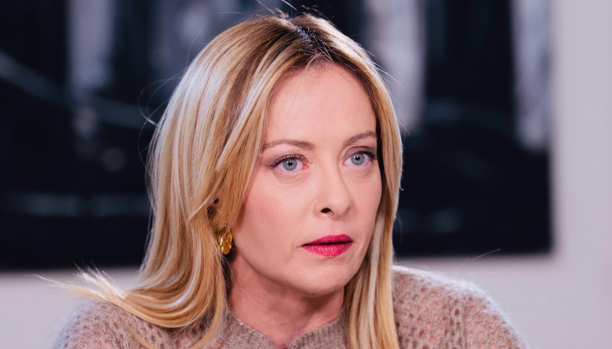 Dl carburanti, in Cdm il piano anti rincari benzina e diesel tra taglio accise e tetto ai prezzi: le misure