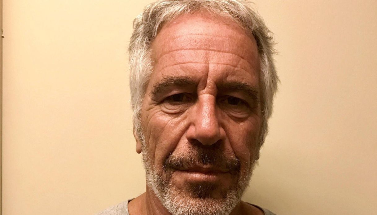 Epstein Files, si cercano cadaveri di due ragazze nel suo ranch: l