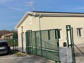 Famiglia nel bosco, c'è la data del traslosco dal B&B alla casa offerta dal Comune: 