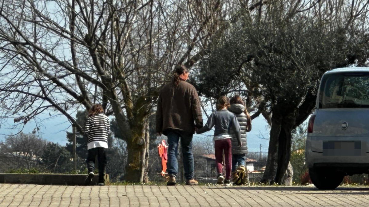 Famiglia nel bosco, i Trevallion invitati al Senato da La Russa: l’incontro a Palazzo Madama Famiglia nel bosco, i Trevallion invitati al Senato da La Russa: l’incontro a Palazzo Madama