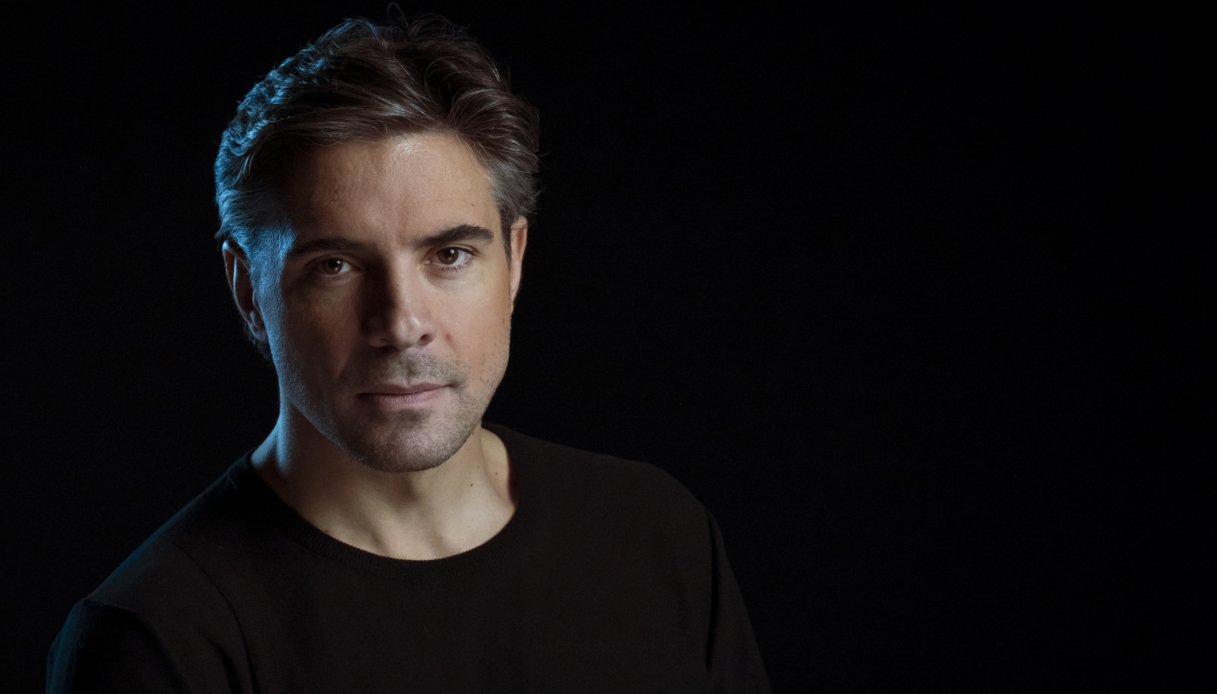 Diego D’Elia, nel film La salita di Massimiliano Gallo: “Il successo è un percorso, non un punto”