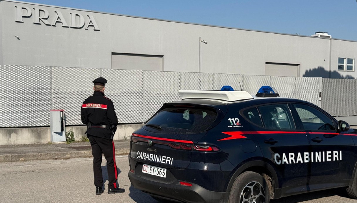 https://wips.plug.it/cips/notizie.virgilio.it/cms/2026/03/furto-prada-dolo.jpg