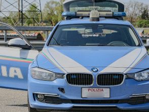 Incidente a Caravaggio vicino Bergamo causa due morti, ferite anche due bambine nello scontro tra quattro auto