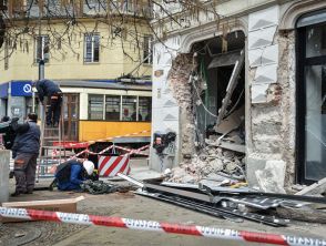 Incidente tram a Milano, conducente indagato per disastro ferroviario, omicidio e lesioni: non tornano 2 cose