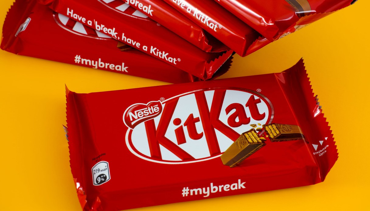 https://wips.plug.it/cips/notizie.virgilio.it/cms/2026/03/kitkat-camion-nestle.jpg