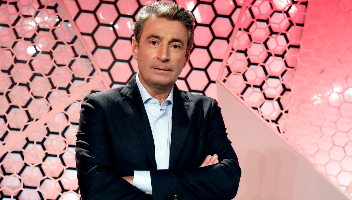 ladri in fuga in auto a roma travolgono e uccidono famiglia rabbia di milo infante che ricorda il caso ramy da Virgilio.it ladri in fuga in auto a roma travolgono e uccidono famiglia rabbia di milo infante che ricorda il caso ramy